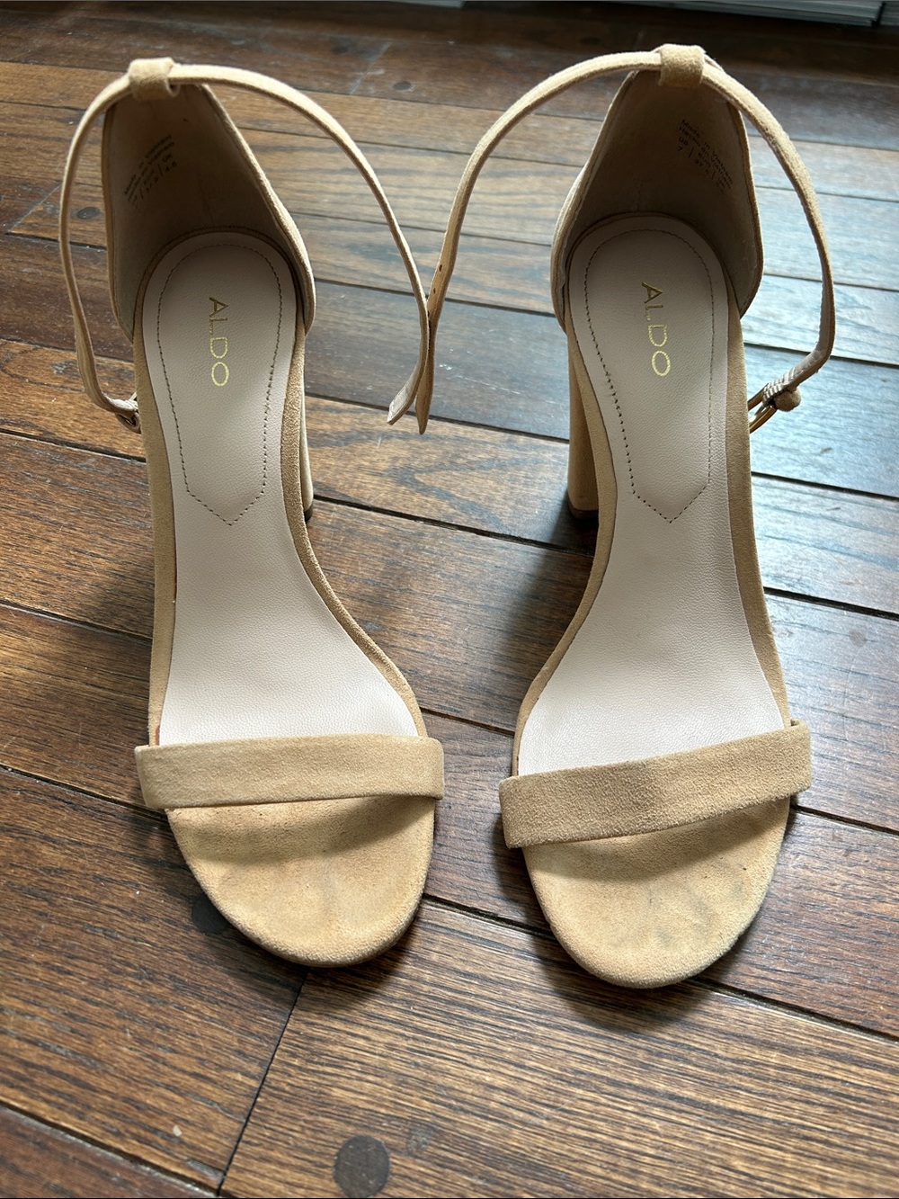 Aldo nude heels